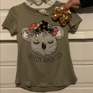 Girls t-shirt size small 7-8 NWT